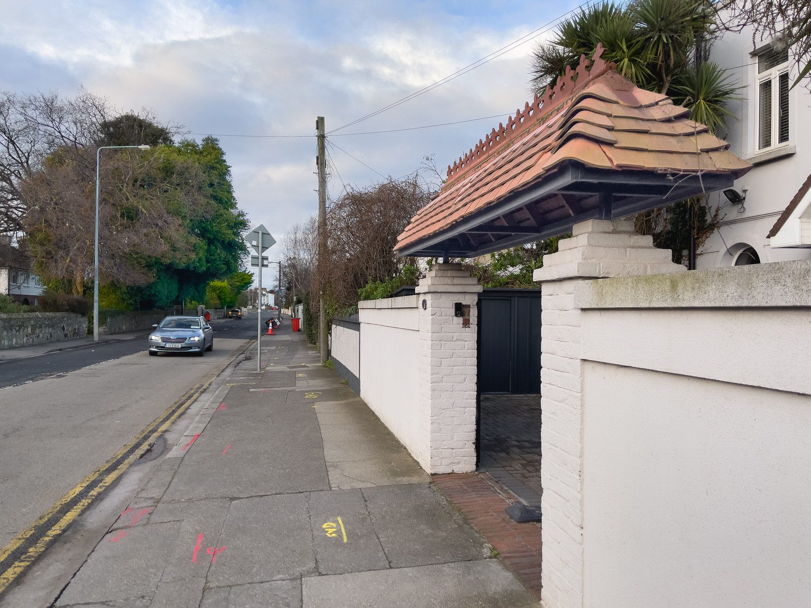 STRAND ROAD IN SANDYMOUNT PHOTOGRAPHED 29 JANUARY 2023 009
