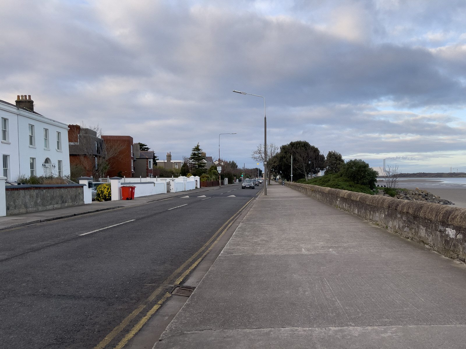 STRAND ROAD IN SANDYMOUNT PHOTOGRAPHED 29 JANUARY 2023 004