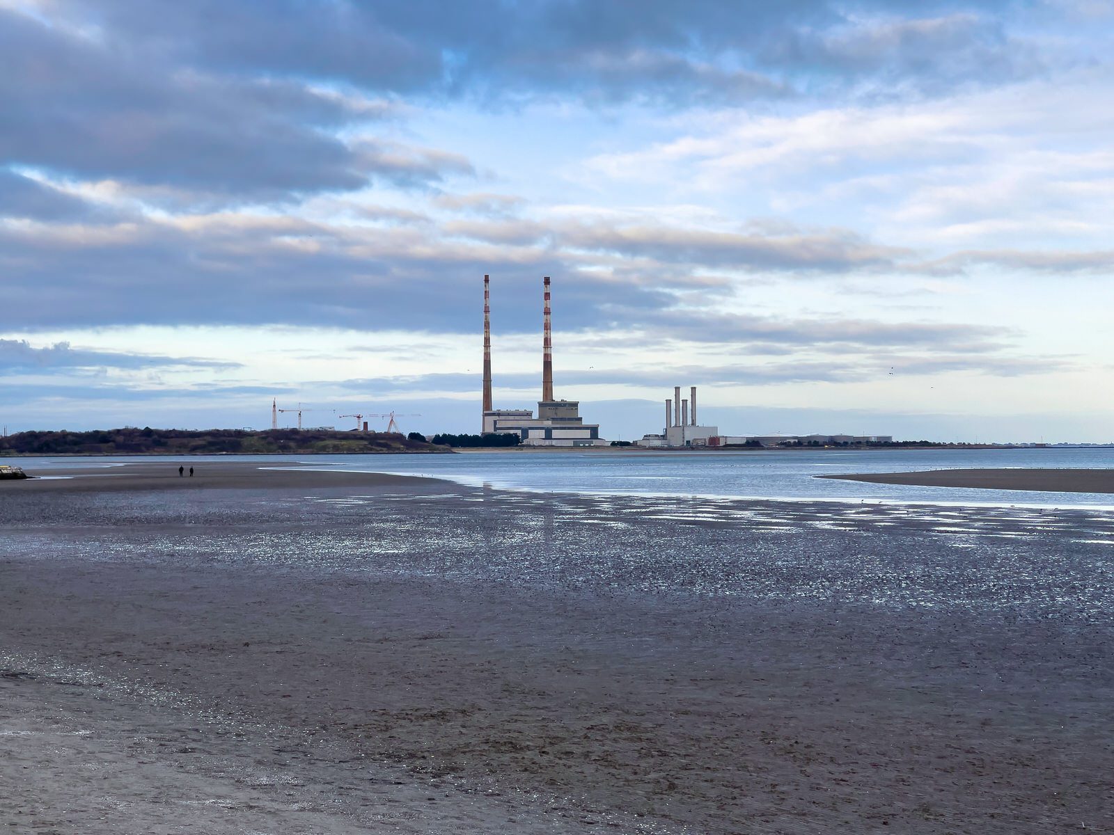 STRAND ROAD IN SANDYMOUNT PHOTOGRAPHED 29 JANUARY 2023 015