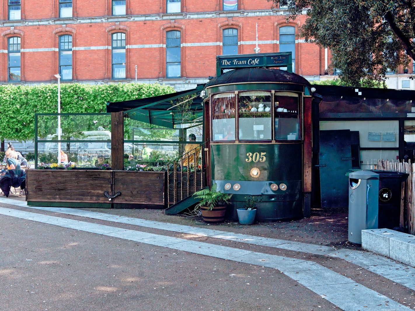 WOLFE TONE PARK [FEATURING TRAM 305 WHICH IS NOW A POPULAR CAFE] 009